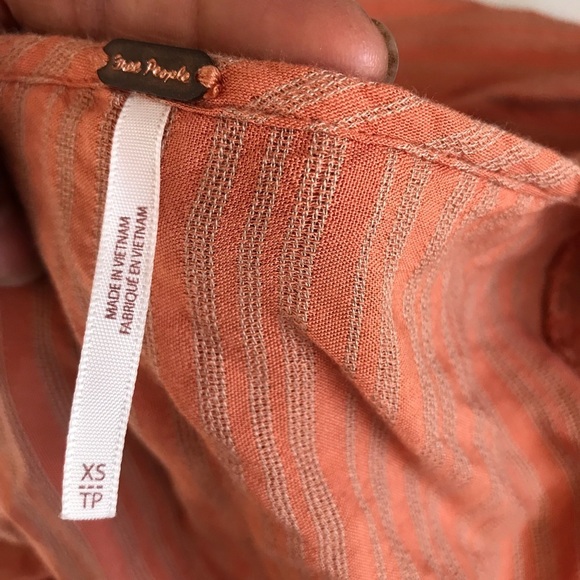 🦊FREE PEOPLE The Rosemary Ruffled Rust Tie Front Crop Top - Picture 4 of 8